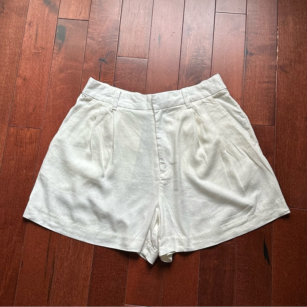 GAP Linen Ivory Tailored Shorts